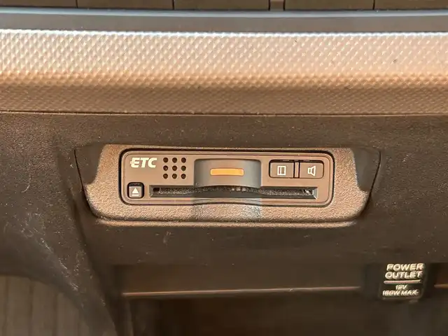 ホンダ フリード ハイブリット ジャストセレクション 宮城県 2014(平26)年 12.7万km プラチナムホワイトパール 純正ナビ/(フルセグTV/CD/DVD/SD/BT)/バックカメラ/フリップダウンモニター/ビルトインETC/クルーズコントロール/レザー調シートカバー/オートエアコン/革巻きステアリング/ステアリングスイッチ/両側パワースライドドア/スマートキー/スペアキー/ウインカー付き電動格納ミラー/ドアバイザー/HIDヘッドライト/純正フロアマット/社外15インチAW