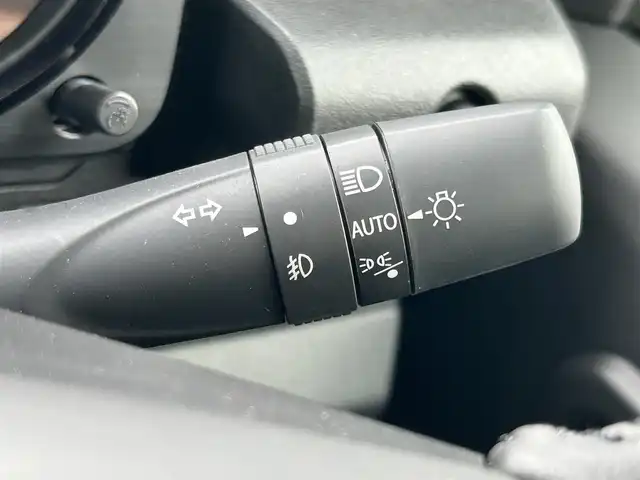 スズキ ジムニー XC 群馬県 2024(令6)年 0.1万km ミディアムグレー 4WD/ターボ/9インチDA/Apple CarPlay/Android Auto/Bluetoothオーディオ/バックカメラ/クルーズコントロール/ステアリングリモコン/前席シートヒーター/純正アルミホイール/純正フロアマット/【DAMD little G】Fバンパー/【DAMD little G】Fグリル/背面タイヤカバー/ホワイトレタータイヤ/LEDヘッドライト/取説・保証書/スマートキー×2