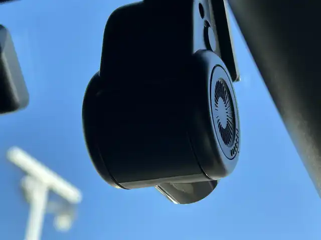 ダイハツ タフト G ターボ 愛媛県 2021(令3)年 7.8万km サンドベージュメタリック 禁煙車/登録時走行距離:77339km/純正ナビ/フルセグTV/バックカメラ/ビルトインETC/ドライブレコーダー/アダプティプクルーズコントロール/ecoIDOL/スマートアシスト/SRSエアバッグ/IC付ターボ/LEDヘッドランプ/LEDフロントフォグランプ/革巻きステアリングホイール/シートヒーター/シートアンダートレイ/純正15インチアルミホイール/スカイフィールトップ/無塗装ルーフレール/ウェルカムドアロック解除付キーフリーシステム