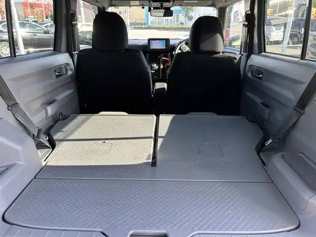 ダイハツ タフト G ターボ 愛媛県 2021(令3)年 7.8万km サンドベージュメタリック 禁煙車/登録時走行距離:77339km/純正ナビ/フルセグTV/バックカメラ/ビルトインETC/ドライブレコーダー/アダプティプクルーズコントロール/ecoIDOL/スマートアシスト/SRSエアバッグ/IC付ターボ/LEDヘッドランプ/LEDフロントフォグランプ/革巻きステアリングホイール/シートヒーター/シートアンダートレイ/純正15インチアルミホイール/スカイフィールトップ/無塗装ルーフレール/ウェルカムドアロック解除付キーフリーシステム