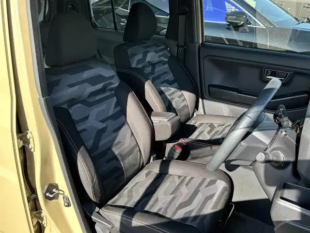 ダイハツ タフト G ターボ 愛媛県 2021(令3)年 7.8万km サンドベージュメタリック 禁煙車/登録時走行距離:77339km/純正ナビ/フルセグTV/バックカメラ/ビルトインETC/ドライブレコーダー/アダプティプクルーズコントロール/ecoIDOL/スマートアシスト/SRSエアバッグ/IC付ターボ/LEDヘッドランプ/LEDフロントフォグランプ/革巻きステアリングホイール/シートヒーター/シートアンダートレイ/純正15インチアルミホイール/スカイフィールトップ/無塗装ルーフレール/ウェルカムドアロック解除付キーフリーシステム