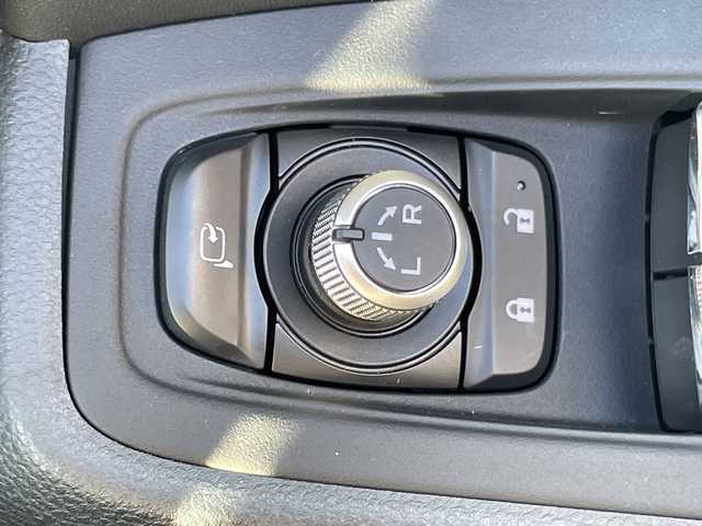 スバル ＢＲＺ S 福岡県 2023(令5)年 1.2万km マグネタイトグレーメタリック 純正ALPINE７インチナビ/　（AM/FM/CD/DVD/SD/USB/Bluetooth/フルセグ）/STIシフトノブ/シートヒーター（D席＋N席）/純正ドライブレコーダー（前のみ）/クルーズコントロール/ETC/LEDライト/ヒルスタートアシスト/純正18インチアルミホイール/純正マット/ISOFIX/横滑り防止装置/盗難防止装置/オートライト