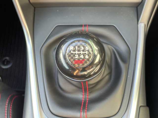 スバル ＢＲＺ S 福岡県 2023(令5)年 1.2万km マグネタイトグレーメタリック 純正ALPINE７インチナビ/　（AM/FM/CD/DVD/SD/USB/Bluetooth/フルセグ）/STIシフトノブ/シートヒーター（D席＋N席）/純正ドライブレコーダー（前のみ）/クルーズコントロール/ETC/LEDライト/ヒルスタートアシスト/純正18インチアルミホイール/純正マット/ISOFIX/横滑り防止装置/盗難防止装置/オートライト