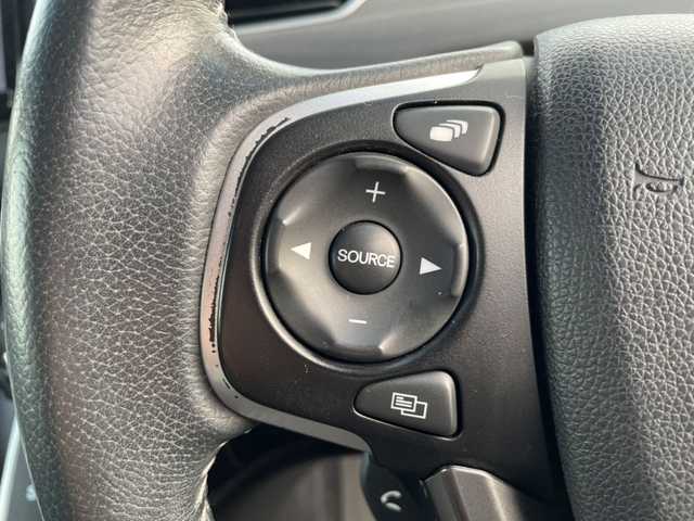 ホンダ フリード＋ G ホンダセンシング 愛知県 2017(平29)年 13.1万km ルナシルバーM 社外メモリナビ（AVIC-RZ700）/・AM/FM/CD/DVD/Bluetooth/・フルセグテレビ/Honda SENSING/・衝突軽減ブレーキ/・レーンキープアシスト/・アダプティブクルーズコントロール/・車線逸脱警報/・先行車発進お知らせ機能/・標識認識機能/両側パワースライド/バックカメラ/純正15インチアルミヒル/LEDヘッドライト/ETC/ドライブレコーダー/電格格納ミラー/プッシュスタートボタン/オートライト/オートエアコン/スマートキー/スペアキー/純正フロアマット/保証書/取扱説明書