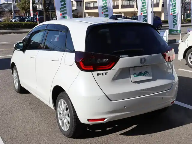 ホンダ フィット ホーム 福島県 2020(令2)年 2.2万km プラチナホワイトパール  4     W     D/ 純 正 ナ ビ・フ ル セ グ T V/ 純 正 バ ッ ク カ メ ラ/ ド ラ イ ブ レ コ ー ダ ー (F・R)/ レ ー ダ ー ク  ル ー ズ コ ン ト ロ ー ル/ ス マ ー ト キ ー/ E      T      C/ フ ロ ン ト ガ ラ ス 熱 線/ ア イ ド リ ン グ ス ト ッ プ/ モデューロ１５インチアルミ/ 新　車　保　証　書