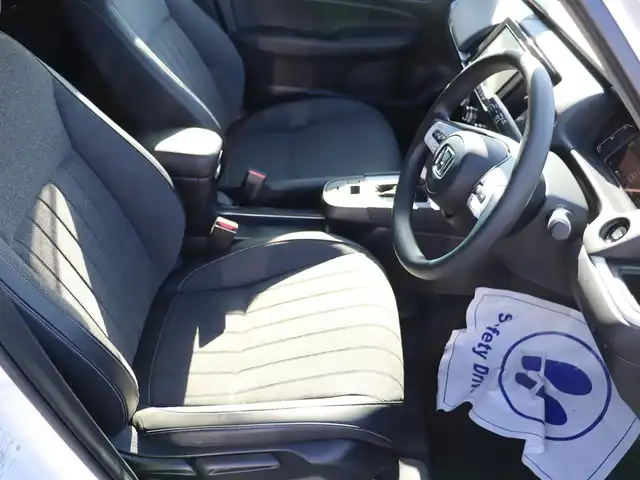 ホンダ フィット ホーム 福島県 2020(令2)年 2.2万km プラチナホワイトパール  4     W     D/ 純 正 ナ ビ・フ ル セ グ T V/ 純 正 バ ッ ク カ メ ラ/ ド ラ イ ブ レ コ ー ダ ー (F・R)/ レ ー ダ ー ク  ル ー ズ コ ン ト ロ ー ル/ ス マ ー ト キ ー/ E      T      C/ フ ロ ン ト ガ ラ ス 熱 線/ ア イ ド リ ン グ ス ト ッ プ/ モデューロ１５インチアルミ/ 新　車　保　証　書