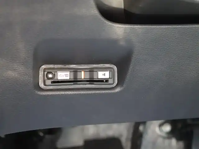 ホンダ フィット ホーム 福島県 2020(令2)年 2.2万km プラチナホワイトパール  4     W     D/ 純 正 ナ ビ・フ ル セ グ T V/ 純 正 バ ッ ク カ メ ラ/ ド ラ イ ブ レ コ ー ダ ー (F・R)/ レ ー ダ ー ク  ル ー ズ コ ン ト ロ ー ル/ ス マ ー ト キ ー/ E      T      C/ フ ロ ン ト ガ ラ ス 熱 線/ ア イ ド リ ン グ ス ト ッ プ/ モデューロ１５インチアルミ/ 新　車　保　証　書