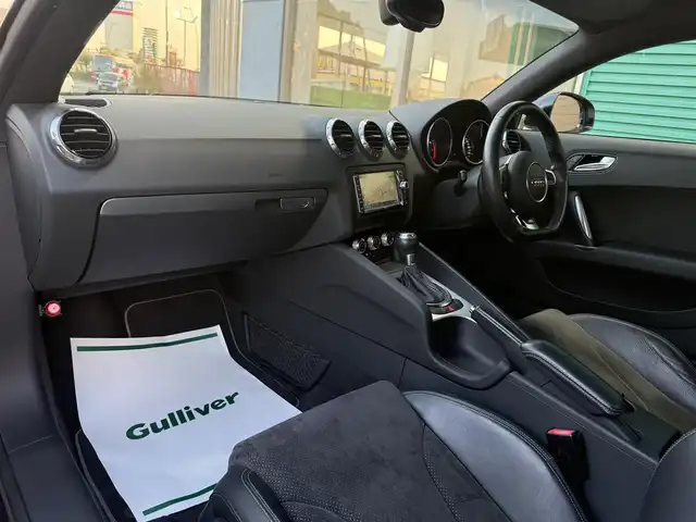 アウディ ＴＴクーペ 1．8 TFSI Sライン コンペティション 香川県 2014(平26)年 10万km 白 純正メモリナビ/フルセグ/バックカメラ/純正19インチアルミ/キセノンヘッドライト/ハーフレザーシート/パドルシフト/キーレスキー/ETC