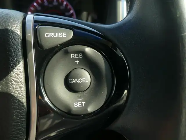 ホンダ オデッセイ アブソルート 千葉県 2014(平26)年 5.6万km ホワイトオーキッドパール CTBA（シティブレーキアクティブシステム）　　/クルーズコントロール/左パワースライドドア/右イージークローザードア/ハーフレザーシート/社外メモリーナビ/地デジTV/【DVD/CD再生機能　Bluetooth接続】/バックカメラ/ドライブレコーダー/革巻きステアリング/パドルシフト/ETC/LEDヘッドライト/フォグライト/ウインカーミラー/純正17インチアルミホイル/スマートキー