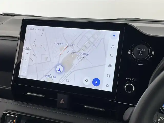 トヨタ ヴォクシー ハイブリッド S－Z 埼玉県 2024(令6)年 0.7万km ホワイトパールクリスタルシャイン 純正１０．５インチディスプレイオーディオナビ　純正１３インチフリップダウンモニター　快適利便　バックカメラ　ビルトインＥＴＣ２．０　ＡＣ１００Ｖ　ＤＶＤ再生　ＨＤＭＩ　三眼ＬＥＤライト　パワーバックドア　社外前後ドライブレコーダー　レーダークルーズコントロール　シートヒーター　純正アルミホイール　地デジフルセグTV スマートキー　オートライト
