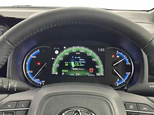 トヨタ ヴォクシー ハイブリッド S－Z 埼玉県 2024(令6)年 0.7万km ホワイトパールクリスタルシャイン 純正１０．５インチディスプレイオーディオナビ　純正１３インチフリップダウンモニター　快適利便　バックカメラ　ビルトインＥＴＣ２．０　ＡＣ１００Ｖ　ＤＶＤ再生　ＨＤＭＩ　三眼ＬＥＤライト　パワーバックドア　社外前後ドライブレコーダー　レーダークルーズコントロール　シートヒーター　純正アルミホイール　地デジフルセグTV スマートキー　オートライト