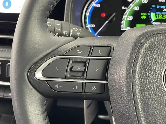 トヨタ ヴォクシー ハイブリッド S－Z 埼玉県 2024(令6)年 0.7万km ホワイトパールクリスタルシャイン 純正１０．５インチディスプレイオーディオナビ　純正１３インチフリップダウンモニター　快適利便　バックカメラ　ビルトインＥＴＣ２．０　ＡＣ１００Ｖ　ＤＶＤ再生　ＨＤＭＩ　三眼ＬＥＤライト　パワーバックドア　社外前後ドライブレコーダー　レーダークルーズコントロール　シートヒーター　純正アルミホイール　地デジフルセグTV スマートキー　オートライト