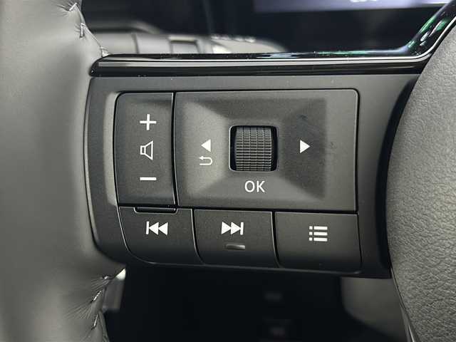 日産 セレナ e－パワー ハイウェイスター V 愛知県 2025(令7)年 0.1万km未満 プリズムホワイト 登録済未使用車/純正12.3型ナビ【フルセグ　Bluetooth　AppleCarPlay】/全方位カメラ/ビルトインＥＴＣ2.0　/e-POWER　/ハイウエイスターV　/デジタルインナーミラー/アラウンドビューモニター/両側パワースライドドア　/レーダークルーズコントロール　/レーンキープアシスト　/プロパイロット　/前後コーナーセンサー/衝突軽減/ドライブレコーダー/オートライト/オートマチックハイビーム/LEDライト