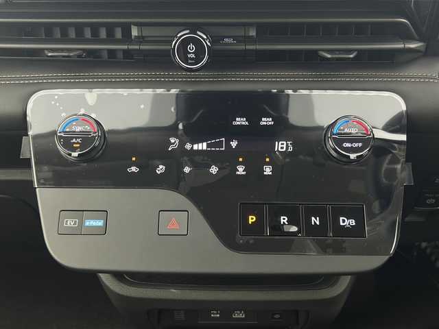 日産 セレナ e－パワー ハイウェイスター V 愛知県 2025(令7)年 0.1万km未満 プリズムホワイト 登録済未使用車/純正12.3型ナビ【フルセグ　Bluetooth　AppleCarPlay】/全方位カメラ/ビルトインＥＴＣ2.0　/e-POWER　/ハイウエイスターV　/デジタルインナーミラー/アラウンドビューモニター/両側パワースライドドア　/レーダークルーズコントロール　/レーンキープアシスト　/プロパイロット　/前後コーナーセンサー/衝突軽減/ドライブレコーダー/オートライト/オートマチックハイビーム/LEDライト