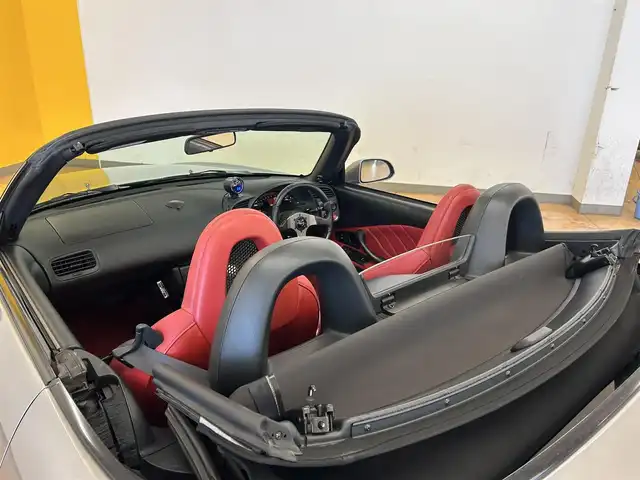 ホンダ Ｓ２０００ 群馬県 1999(平11)年 10.9万km シルバーストーンメタリック レザーシート/ローダウン/社外17インチAW/リアウィング/momoステアリング/社外セキュリティー/HIDヘッドライト/純正フロアマット/社外オーディオ/ETC