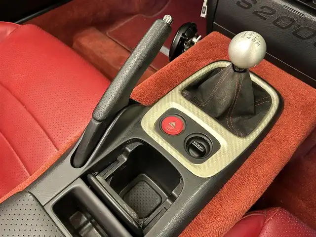 ホンダ Ｓ２０００ 群馬県 1999(平11)年 10.9万km シルバーストーンメタリック レザーシート/ローダウン/社外17インチAW/リアウィング/momoステアリング/社外セキュリティー/HIDヘッドライト/純正フロアマット/社外オーディオ/ETC