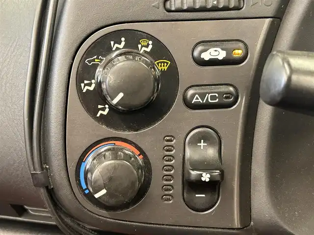 ホンダ Ｓ２０００ 群馬県 1999(平11)年 10.9万km シルバーストーンメタリック レザーシート/ローダウン/社外17インチAW/リアウィング/momoステアリング/社外セキュリティー/HIDヘッドライト/純正フロアマット/社外オーディオ/ETC