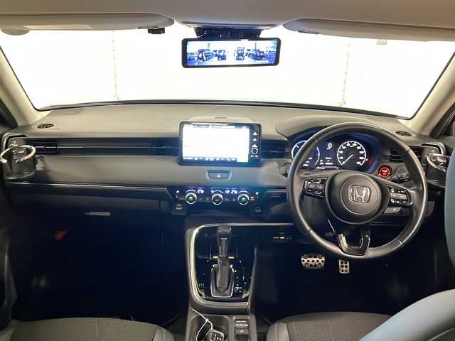 ホンダ ヴェゼル ハイブリッド e:HEV Z 熊本県 2023(令5)年 4.1万km クリスタルブラックパール 純正メモリナビ（フルセグＢｌｕｅｔｏｏｔｈ）/バックカメラ/アダプティブクルーズコントロール/ブラインドスポットモニター/レーンキープアシスト/ＬＥＤヘッドライト/ビルトインＥＴＣ/ミラー型ドラレコ/社外ウーファー/シートヒーター/置くだけ充電/パワーバックドア/フロアマット/ドアバイザー/プッシュスタート/スマートキー/スペアキー
