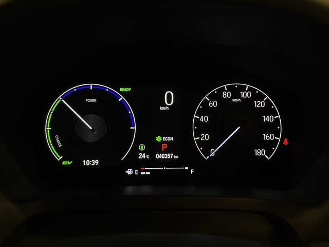 ホンダ ヴェゼル ハイブリッド e:HEV Z 熊本県 2023(令5)年 4.1万km クリスタルブラックパール 純正メモリナビ（フルセグＢｌｕｅｔｏｏｔｈ）/バックカメラ/アダプティブクルーズコントロール/ブラインドスポットモニター/レーンキープアシスト/ＬＥＤヘッドライト/ビルトインＥＴＣ/ミラー型ドラレコ/社外ウーファー/シートヒーター/置くだけ充電/パワーバックドア/フロアマット/ドアバイザー/プッシュスタート/スマートキー/スペアキー