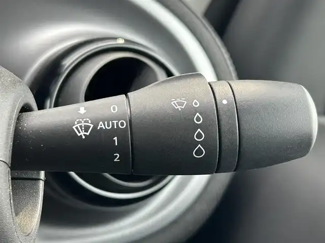 スマート ＭＣＣ スマート フォーツーカブリオBRABUSエクスクルーシブ 愛媛県 2018(平30)年 0.7万km 黒 サンルーフ/バックカメラ/シートヒーター/フォグランプ/クルーズコントロール/ドライブレコーダー/ＥＴＣ/ＬＥＤ/オートライト/フルセグＴＶ/純正フロアマット/アイドリングストップ/パワーステアリング/パワーウインドウ
