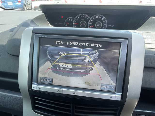 トヨタ ヴォクシー X Lエディション 静岡県 2013(平25)年 14万km ホワイトパールクリスタルシャイン プッシュスタート/スマートキー/純正ナビ/　フルセグTV/MSV/BTオーディオ/バックカメラ /ドライブレコーダー/ETC/左側パワースライドドア/オートライト/キセノンライト