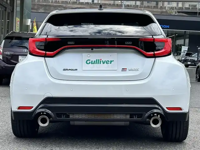 トヨタ ＧＲヤリス RZ ハイパフォーマンス 長崎県 2024(令6)年 0.7万km プラチナホワイトパールマイカ トヨタ純正ナビ（AM/FM/BT/TV）/4WD/バックカメラ/6速MT/ETC2.0/ステアリングスイッチ/オートライト/オートハイビーム/LDA/BSM/PCS/コーナーセンサー/RCTA/SEA/RSA/スペアキー/取扱説明書/マルチメディア取扱説明書/保証書/記録簿