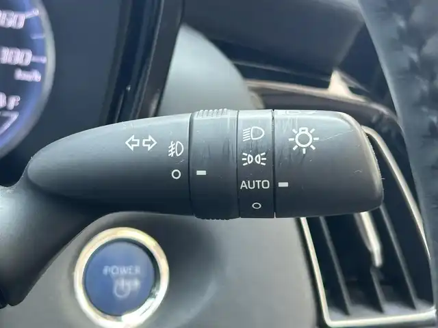 トヨタ クラウン ハイブリッド RS 兵庫県 2019(令1)年 4.9万km ホワイトパールクリスタルシャイン 純正ナビ/フルセグTV/（CD/DVD/BT/AM/FM/SD)/バックカメラ/ETC/衝突軽減ブレーキ/パワーシート/オートライト/スマートキー/電動格納ミラー/純正フロアマット/純正ドアバイザー