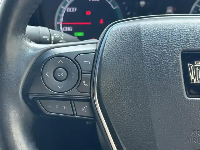 トヨタ クラウン ハイブリッド RS 兵庫県 2019(令1)年 4.9万km ホワイトパールクリスタルシャイン 純正ナビ/フルセグTV/（CD/DVD/BT/AM/FM/SD)/バックカメラ/ETC/衝突軽減ブレーキ/パワーシート/オートライト/スマートキー/電動格納ミラー/純正フロアマット/純正ドアバイザー