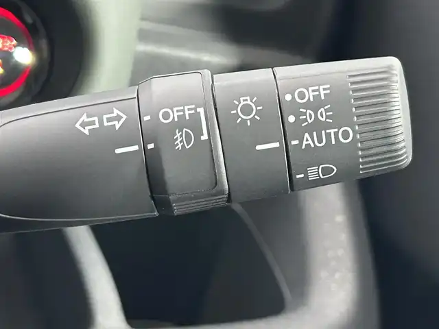 ホンダ フリード ハイブリット e:HEV クロスター 大阪府 2025(令7)年 0.1千km プラチナホワイトパール 未使用車　ホンダセンシング　純正大型ナビ　レーダークルコン　ハーフレザー　シートヒーター　バックカメラ　両側電動　衝突軽減　ＢＳＭ　ルーフレール　レーンアシスト　アイドリングストップ　スマートキー
