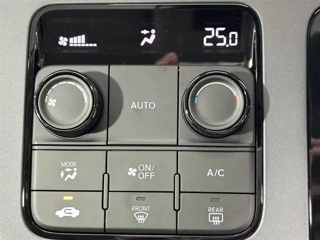 ホンダ フリード ハイブリット e:HEV クロスター 大阪府 2025(令7)年 0.1千km プラチナホワイトパール 未使用車　ホンダセンシング　純正大型ナビ　レーダークルコン　ハーフレザー　シートヒーター　バックカメラ　両側電動　衝突軽減　ＢＳＭ　ルーフレール　レーンアシスト　アイドリングストップ　スマートキー