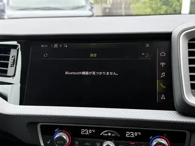 アウディ Ａ１ SB 35TFSI アドバンスド 静岡県 2020(令2)年 2.6万km ブリリアントブラック アシスタンスパッケージ/ナビゲーションパッケージ/コンビニエンスパッケージ/リアカメラ/Bluetooth/LEDヘッドライト/シートヒーター/ヴァーチャルコックピット/プッシュスタート/ETC2．0/前後PDC/アダプティブドライブアシスト/レーン逸脱警告