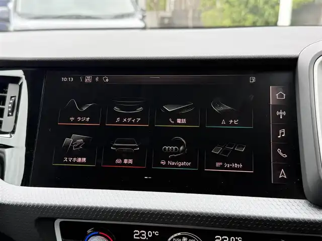 アウディ Ａ１ SB 35TFSI アドバンスド 静岡県 2020(令2)年 2.6万km ブリリアントブラック アシスタンスパッケージ/ナビゲーションパッケージ/コンビニエンスパッケージ/リアカメラ/Bluetooth/LEDヘッドライト/シートヒーター/ヴァーチャルコックピット/プッシュスタート/ETC2．0/前後PDC/アダプティブドライブアシスト/レーン逸脱警告