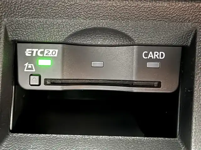 アウディ Ａ１ SB 35TFSI アドバンスド 静岡県 2020(令2)年 2.6万km ブリリアントブラック アシスタンスパッケージ/ナビゲーションパッケージ/コンビニエンスパッケージ/リアカメラ/Bluetooth/LEDヘッドライト/シートヒーター/ヴァーチャルコックピット/プッシュスタート/ETC2．0/前後PDC/アダプティブドライブアシスト/レーン逸脱警告