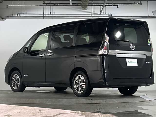 日産 セレナ e－パワー XV 広島県 2020(令2)年 5.4万km ダイヤモンドブラック セーフティパックA/オートデュアルエアコン&リヤヒーターダクト/エマージェンシーブレーキ/車線逸脱警報/ハイビームアシスト/コーナーセンサー/クルーズコントロール/BSM/純正ナビ（MM319D-W）/・フルセグ/CD/DVD/Bluetooth/SD/REC/アラウンドビューモニター/両側パワースライドドア/オートライト/スマートキー/プッシュスタート/前ドライブレコーダー（DJ4-D）/後ドライブレコーダー（CSD-610FHR）/純正ドアバイザー/純正フロアマット/ETC