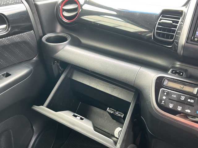 ホンダ Ｎ ＢＯＸ カスタム G Aパッケージ 岐阜県 2014(平26)年 15.3万km ミラノレッド 登録時走行距離152783km/社外ＳＤナビ/ワンセグＴＶ/バックカメラ/ツートンカラー/片側パワースライドドア/ＵＳＢ/ＥＴＣ/Ｂｌｕｅ　ｔｏｏｔｈ/純正フロアマット/社外アルミホイール/ベンチシート/フルフラットシート/禁煙車/ABS/横滑り防止装置/盗難防止装置/オートライト/エアバッグ/衝突被害軽減システム/カーテンエアバッグ