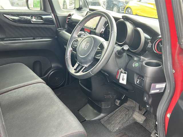 ホンダ Ｎ ＢＯＸ カスタム G Aパッケージ 岐阜県 2014(平26)年 15.3万km ミラノレッド 登録時走行距離152783km/社外ＳＤナビ/ワンセグＴＶ/バックカメラ/ツートンカラー/片側パワースライドドア/ＵＳＢ/ＥＴＣ/Ｂｌｕｅ　ｔｏｏｔｈ/純正フロアマット/社外アルミホイール/ベンチシート/フルフラットシート/禁煙車/ABS/横滑り防止装置/盗難防止装置/オートライト/エアバッグ/衝突被害軽減システム/カーテンエアバッグ