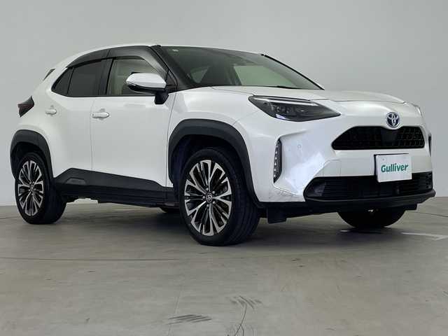 トヨタ ヤリスクロス ハイブリッド Z 鹿児島県 2021(令3)年 10.8万km ホワイトパールクリスタルシャイン 純正ディスプレイオーディオ/プリクラッシュセーフティ/レーンキープアシスト/レーダークルーズコントロール/パワーバックドア/オートライト/オートマチックハイビーム/ハーフレザーシート/シートヒーター/ステアリングヒーター/電動パーキングブレーキ/オートホールド/コーナーセンサー/スマートキー/プッシュスタート