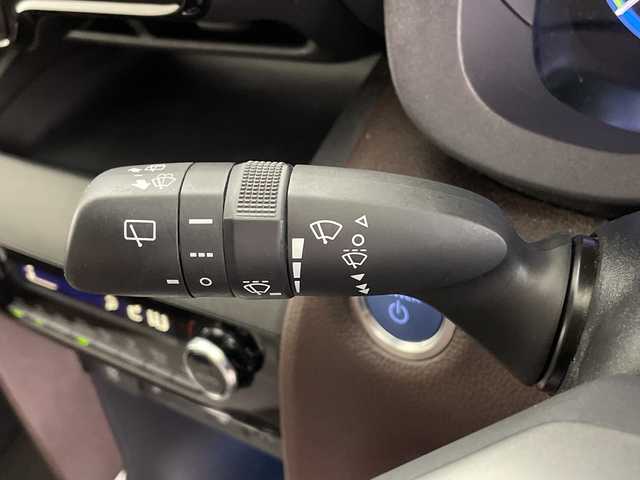 トヨタ ヤリスクロス ハイブリッド Z 鹿児島県 2021(令3)年 10.8万km ホワイトパールクリスタルシャイン 純正ディスプレイオーディオ/プリクラッシュセーフティ/レーンキープアシスト/レーダークルーズコントロール/パワーバックドア/オートライト/オートマチックハイビーム/ハーフレザーシート/シートヒーター/ステアリングヒーター/電動パーキングブレーキ/オートホールド/コーナーセンサー/スマートキー/プッシュスタート