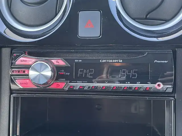 日産 ノート e－パワー B 香川県 2020(令2)年 1.8万km ブリリアントシルバー 登録時走行距離17326km/アラウンドビューモニター/インテリジェントルームミラー/エマージェンシーブレーキ/クリアランスソナー/レーンキープアシスト/カロッツェリア製オーディオ【DEH-380】/ETC/オートライト/ヘッドライトレベライザー/オートエアコン/スマートキー/スペアキー/プッシュスタート/純正14インチホイールキャップ/フロアマット/純正ドアバイザー/トノカバー/ウィンカー付電動格納ミラー/ISOFIX/バニティミラー