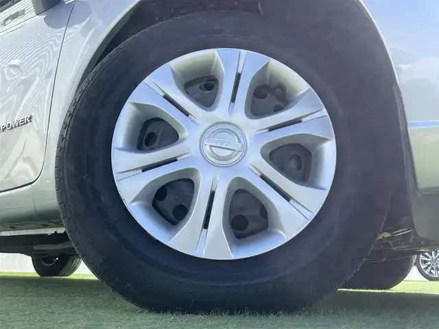 日産 ノート e－パワー B 香川県 2020(令2)年 1.8万km ブリリアントシルバー 登録時走行距離17326km/アラウンドビューモニター/インテリジェントルームミラー/エマージェンシーブレーキ/クリアランスソナー/レーンキープアシスト/カロッツェリア製オーディオ【DEH-380】/ETC/オートライト/ヘッドライトレベライザー/オートエアコン/スマートキー/スペアキー/プッシュスタート/純正14インチホイールキャップ/フロアマット/純正ドアバイザー/トノカバー/ウィンカー付電動格納ミラー/ISOFIX/バニティミラー