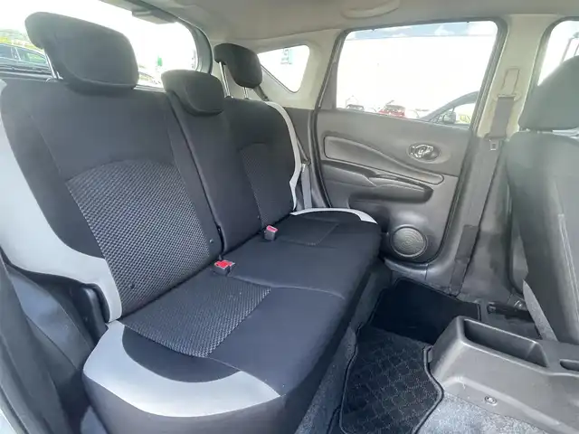 日産 ノート e－パワー B 香川県 2020(令2)年 1.8万km ブリリアントシルバー 登録時走行距離17326km/アラウンドビューモニター/インテリジェントルームミラー/エマージェンシーブレーキ/クリアランスソナー/レーンキープアシスト/カロッツェリア製オーディオ【DEH-380】/ETC/オートライト/ヘッドライトレベライザー/オートエアコン/スマートキー/スペアキー/プッシュスタート/純正14インチホイールキャップ/フロアマット/純正ドアバイザー/トノカバー/ウィンカー付電動格納ミラー/ISOFIX/バニティミラー