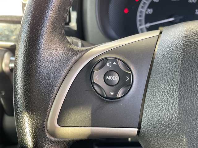 日産 デイズ ルークス X Vセレクション 沖縄県 2016(平28)年 9.5万km シルキーホワイトP/モカブラウンP 純正ナビ　/CD/DVD/BT/フルセグ/バックカメラ　/両側パワースライドドア　/ＨＩＤヘッドライト　/純正アルミホイール　/ステアリングスイッチ　/アイドリングストップ/電動格納ミラー/サーキュレーター/サンシェード　/スマートキー