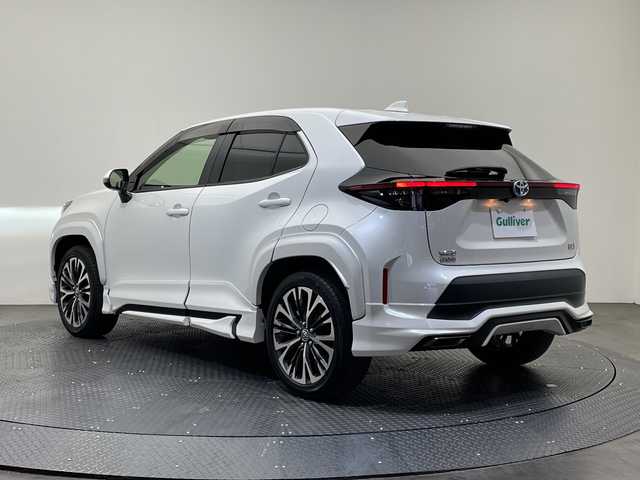 トヨタ ヤリスクロス ハイブリッド Z 愛媛県 2021(令3)年 5.9万km ホワイトパールクリスタルシャイン 純正8型ナビ Bluetooth フルセグ 全周囲カメラ モデリスタエアロ 電動リアゲート 衝突被害軽減ブレーキ レーンアシスト コーナーセンサー ブラインドスポットモニター オートマチックハイビーム オートライト シートヒーター パワーシート ハーフレザーシート ETC 禁煙車