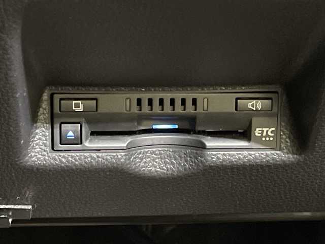 トヨタ ヤリスクロス ハイブリッド Z 愛媛県 2021(令3)年 5.9万km ホワイトパールクリスタルシャイン 純正8型ナビ Bluetooth フルセグ 全周囲カメラ モデリスタエアロ 電動リアゲート 衝突被害軽減ブレーキ レーンアシスト コーナーセンサー ブラインドスポットモニター オートマチックハイビーム オートライト シートヒーター パワーシート ハーフレザーシート ETC 禁煙車