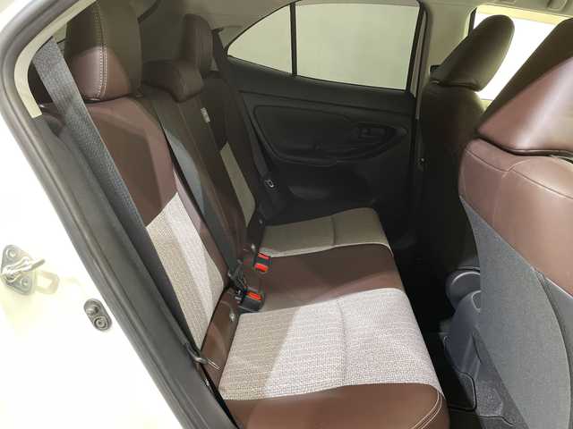 トヨタ ヤリスクロス ハイブリッド Z 愛媛県 2021(令3)年 5.9万km ホワイトパールクリスタルシャイン 純正8型ナビ Bluetooth フルセグ 全周囲カメラ モデリスタエアロ 電動リアゲート 衝突被害軽減ブレーキ レーンアシスト コーナーセンサー ブラインドスポットモニター オートマチックハイビーム オートライト シートヒーター パワーシート ハーフレザーシート ETC 禁煙車