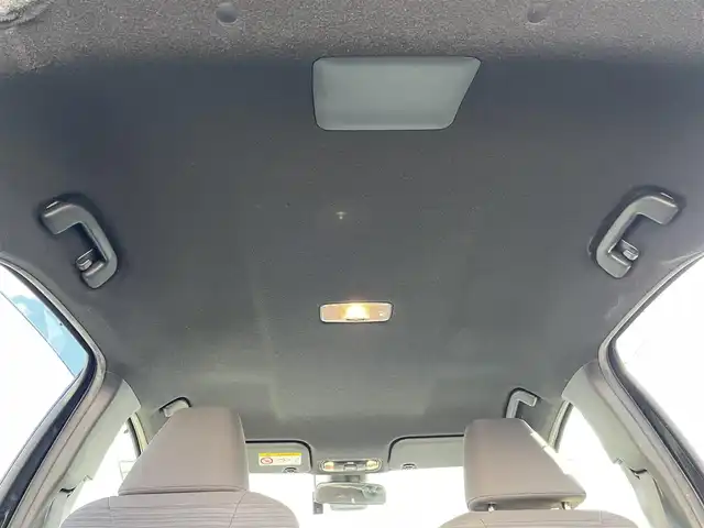 トヨタ ヤリス ハイブリッド Z 群馬県 2020(令2)年 6.8万km ブラック 純正８型メモリーナビ　/バックカメラ　/Ｍｉｒａｃａｓｔ　/純正１５インチモデリスタホイール　/前席シートヒーター　/ＢＳＭ　/ＡＨＢ　/純正フロアマット　/純正ビルトインＥＴＣ　/アダプティブクルーズコントロール/Bluetooth/パワーステアリング/LEDヘッドライト/スマートキー/電動格納ミラー