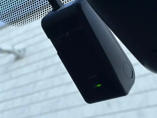 トヨタ ヤリス ハイブリッド Z 群馬県 2020(令2)年 6.8万km ブラック 純正８型メモリーナビ　/バックカメラ　/Ｍｉｒａｃａｓｔ　/純正１５インチモデリスタホイール　/前席シートヒーター　/ＢＳＭ　/ＡＨＢ　/純正フロアマット　/純正ビルトインＥＴＣ　/アダプティブクルーズコントロール/Bluetooth/パワーステアリング/LEDヘッドライト/スマートキー/電動格納ミラー