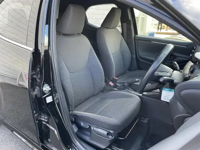 トヨタ ヤリス ハイブリッド Z 群馬県 2020(令2)年 6.8万km ブラック 純正８型メモリーナビ　/バックカメラ　/Ｍｉｒａｃａｓｔ　/純正１５インチモデリスタホイール　/前席シートヒーター　/ＢＳＭ　/ＡＨＢ　/純正フロアマット　/純正ビルトインＥＴＣ　/アダプティブクルーズコントロール/Bluetooth/パワーステアリング/LEDヘッドライト/スマートキー/電動格納ミラー