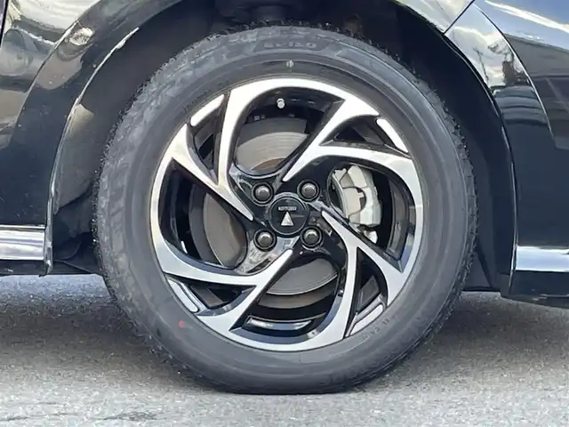 トヨタ ヤリス ハイブリッド Z 群馬県 2020(令2)年 6.8万km ブラック 純正８型メモリーナビ　/バックカメラ　/Ｍｉｒａｃａｓｔ　/純正１５インチモデリスタホイール　/前席シートヒーター　/ＢＳＭ　/ＡＨＢ　/純正フロアマット　/純正ビルトインＥＴＣ　/アダプティブクルーズコントロール/Bluetooth/パワーステアリング/LEDヘッドライト/スマートキー/電動格納ミラー