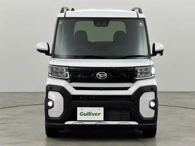 ダイハツ タント ファンクロスターボ 福岡県 2023(令5)年 1.4万km シャイニングホワイトパール 純正ディスプレイオーディオ　/全方位カメラ　/両側パワースライドドア　/衝突軽減システム　/コーナーセンサー　/横滑り防止　/レーンキープ　/アイドリングストップ　/シートヒーター　/純正１５インチＡＷ　/ＬＥＤライト